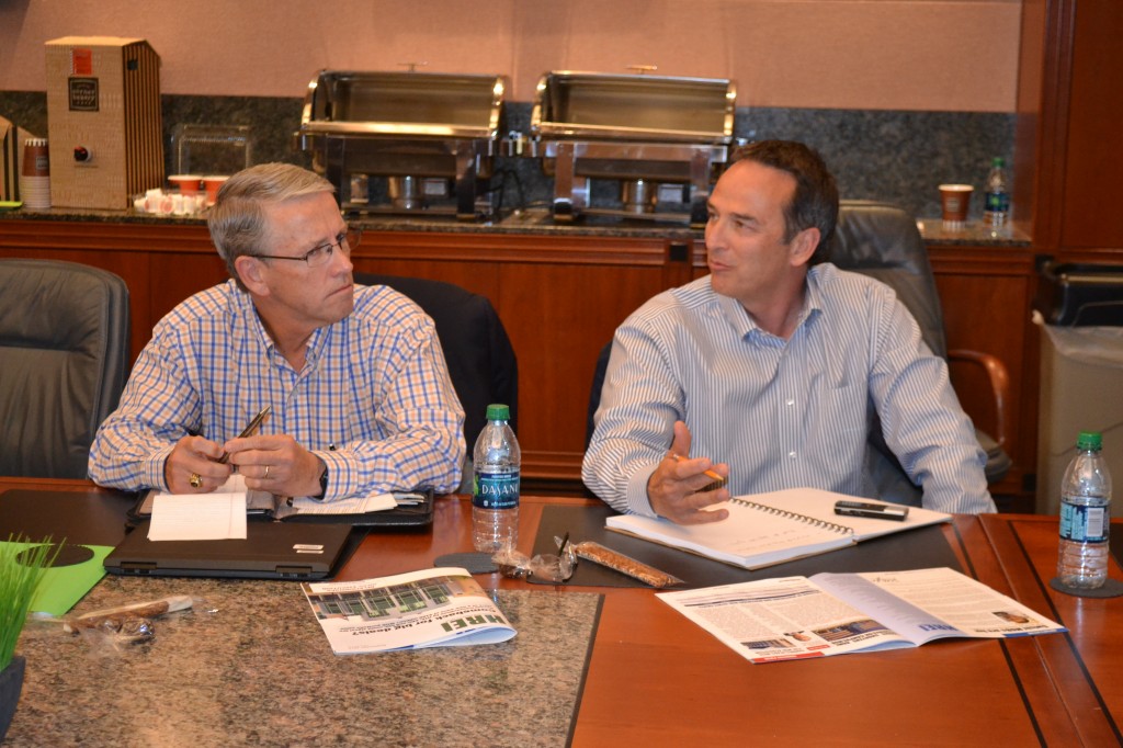 Deeni Taylor of Duke Realty and Greg Venn of NexCore Group discuss their expectations for 2015. (HREI photo)