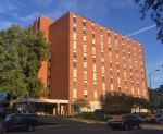 Tempe, Ariz.-based SANTÉ Realty Investments in recent months closed on the acquisition of a 10-story MOB in downtown Indianapolis. (Photo courtesy of Innovcare Healthcare Real Estate)