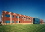 Hammes Partners recently acquired the Twin Lakes Health building in Roseville, Minn. (Photo courtesy of Ryan Cos.)