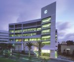 The largest medical office building (MOB) transaction of the first quarter (Q1) of 2017 was the $111 million acquisition by the University of Southern California (USC) of a 148,247 square foot MOB at 1450 San Pablo St. on the USC Health Science Campus in Los Angeles. The building is leased by USC’s Keck School of Medicine. The seller was the UCLA-affiliated Doheny Eye Institute, which was represented by Charles Dunn and Kennedy Wilson.
Photo courtesy of UCLA