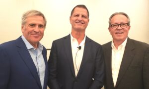 MedProperties Realty Advisors Co-Founders and Managing Principals Roman Kupchynsky (left) and Darryl Freling (center) shared their company’s story with HREI™ Publisher Murray W. Wolf during the recent InterFace HRE Conference.
Photo courtesy of InterFace Conference Group
